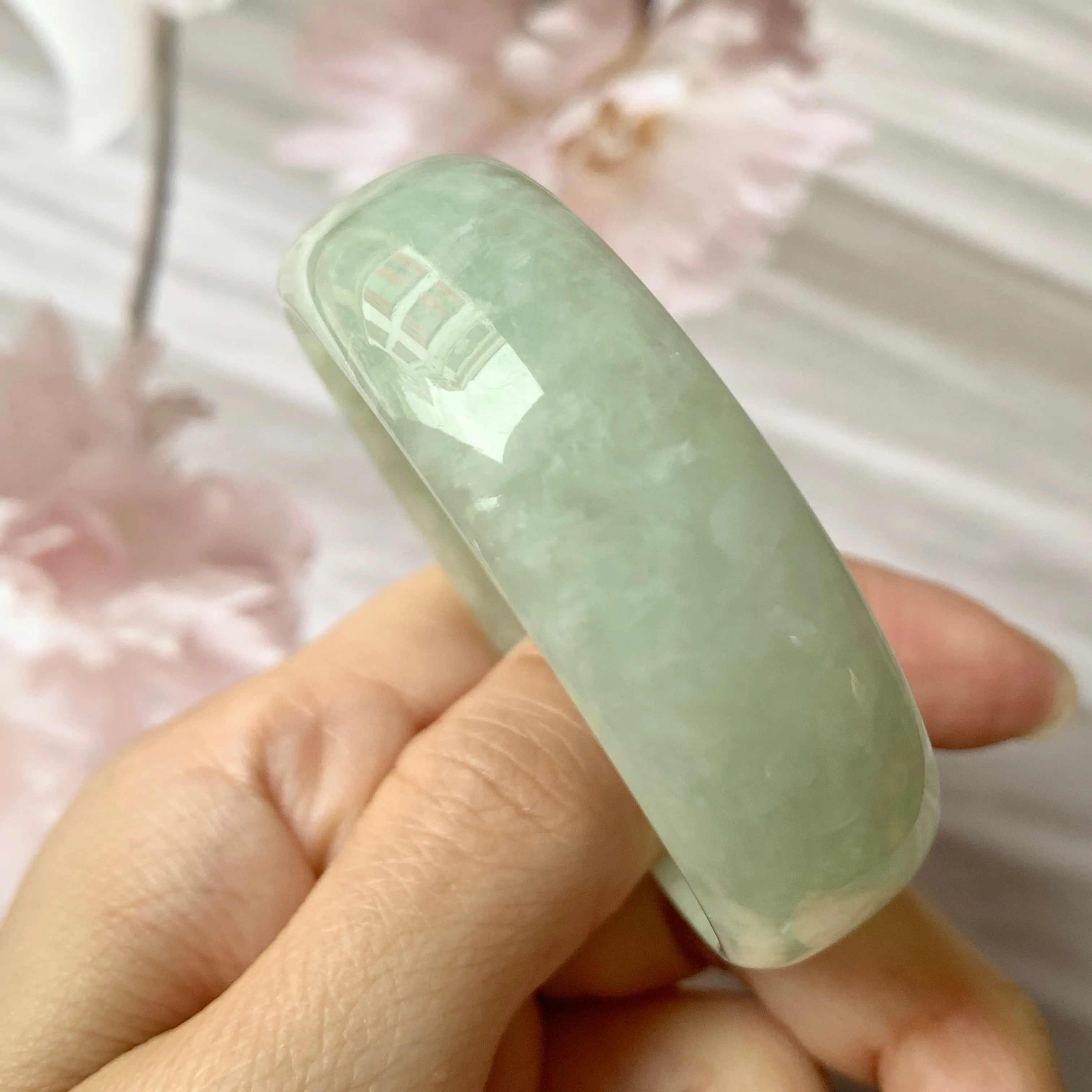 49.4mm A-Grade Natural Light Green Jadeite Modern Round Bangle No.151331