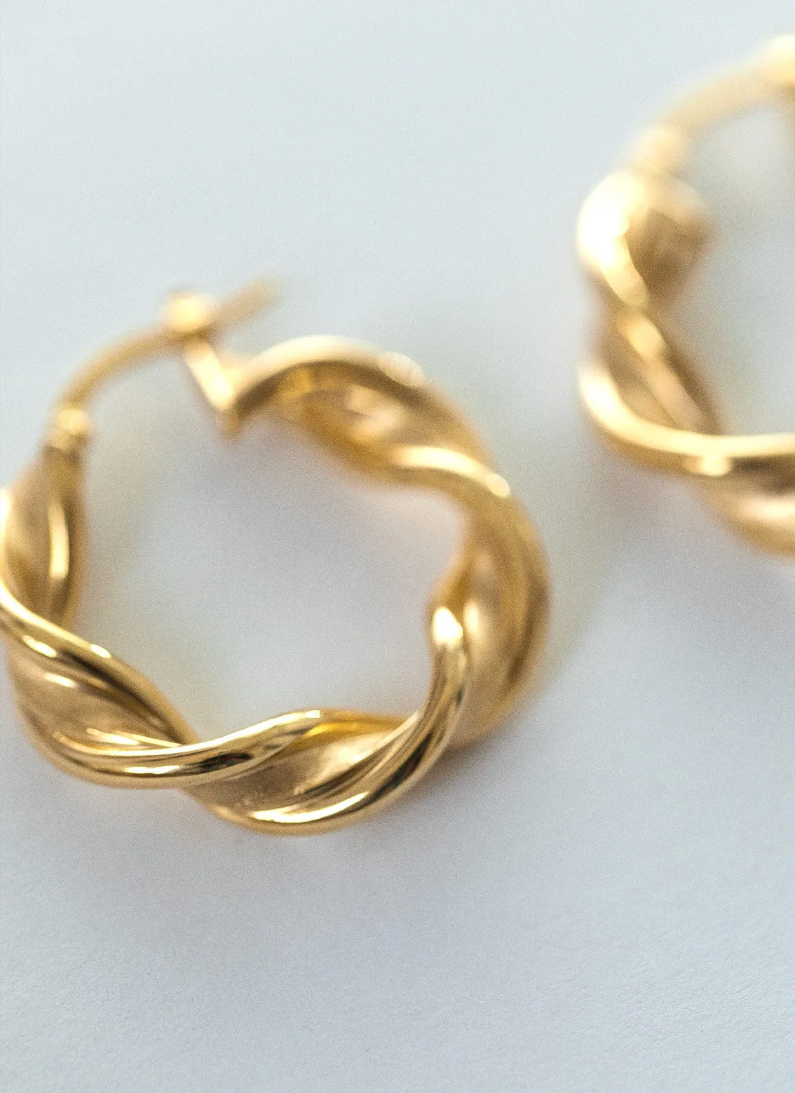 Devi twisted earrings 14k gold