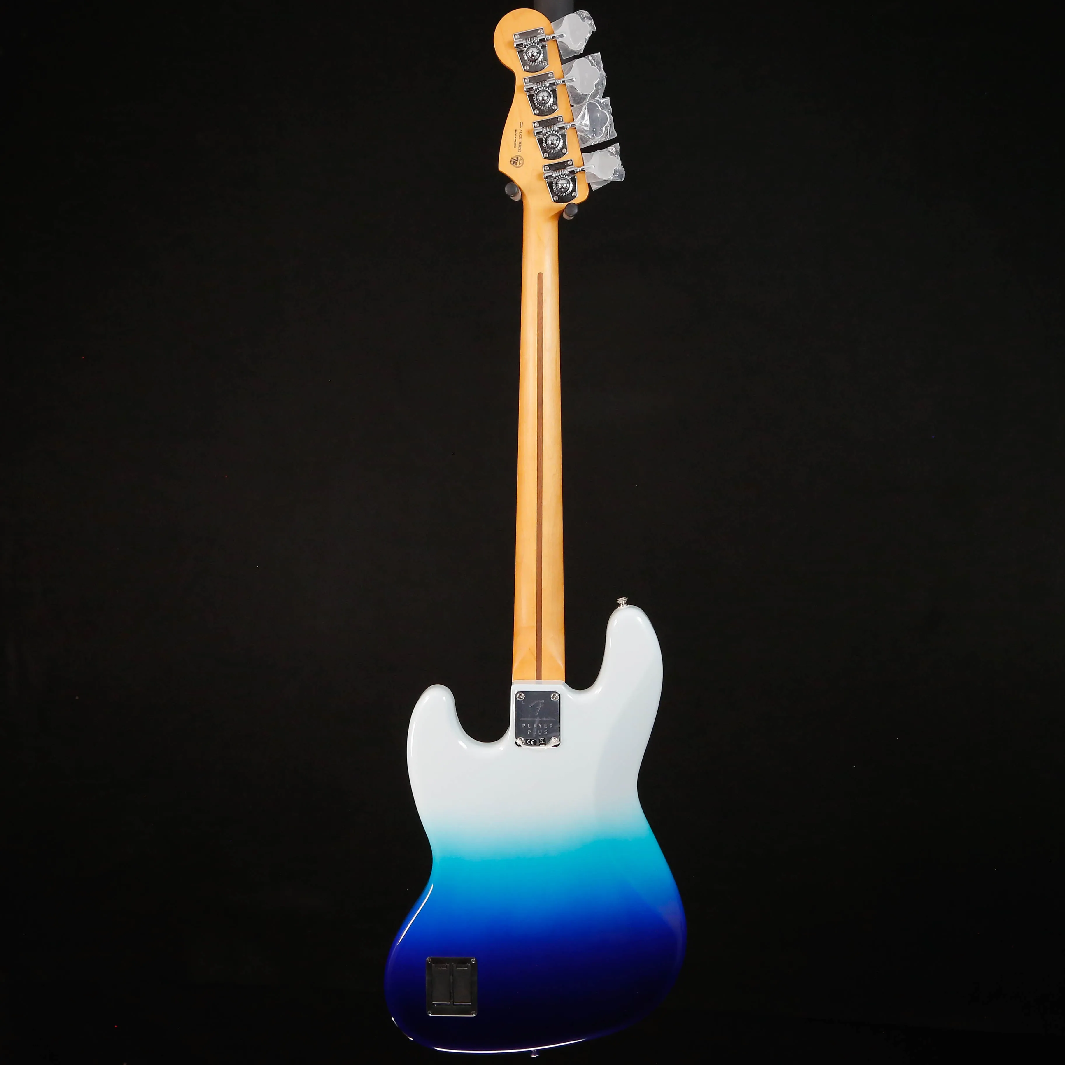 Fender Player Plus Jazz Bass, Pau Ferro Fingerboard, Belair Blue 9lbs 11.4oz