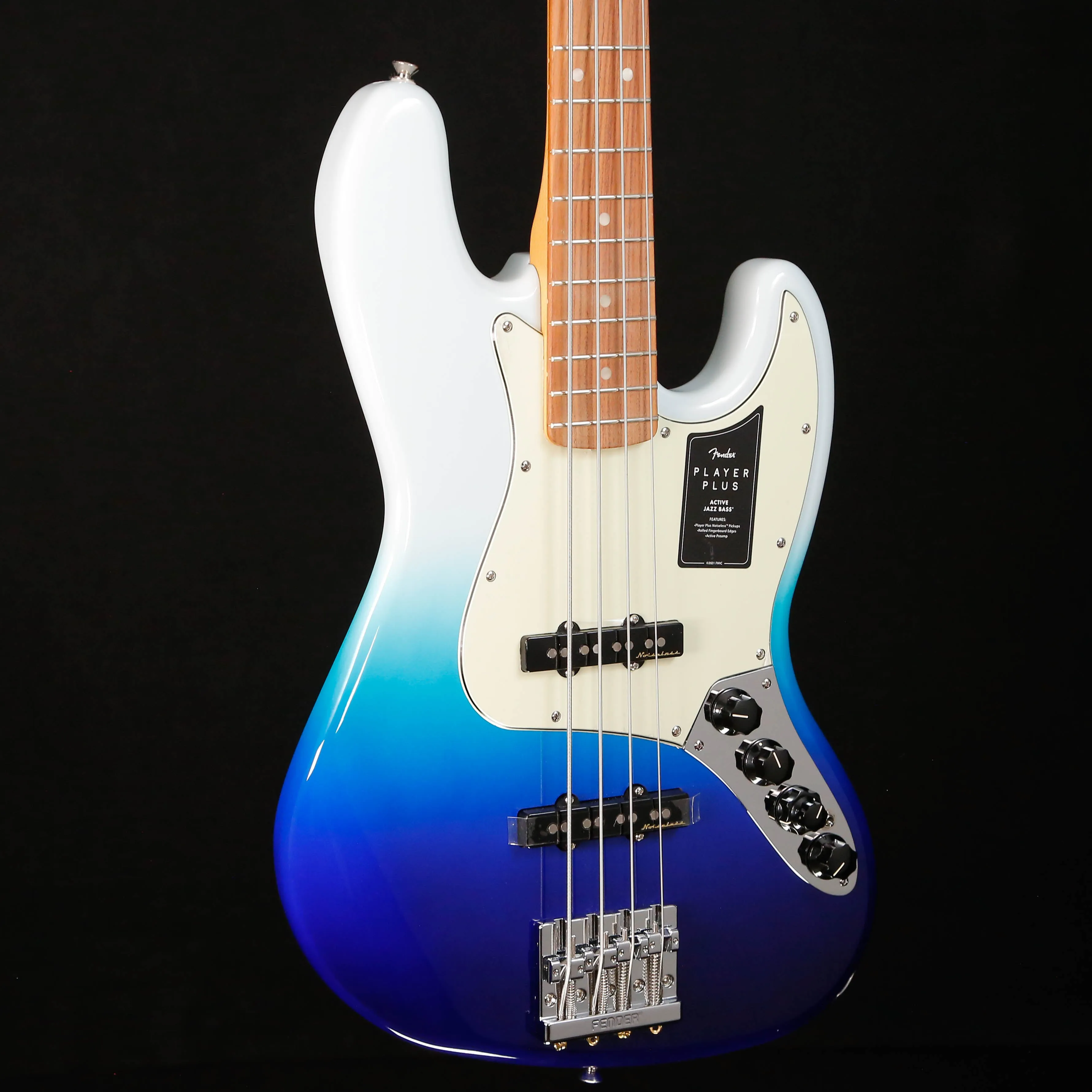 Fender Player Plus Jazz Bass, Pau Ferro Fingerboard, Belair Blue 9lbs 11.4oz