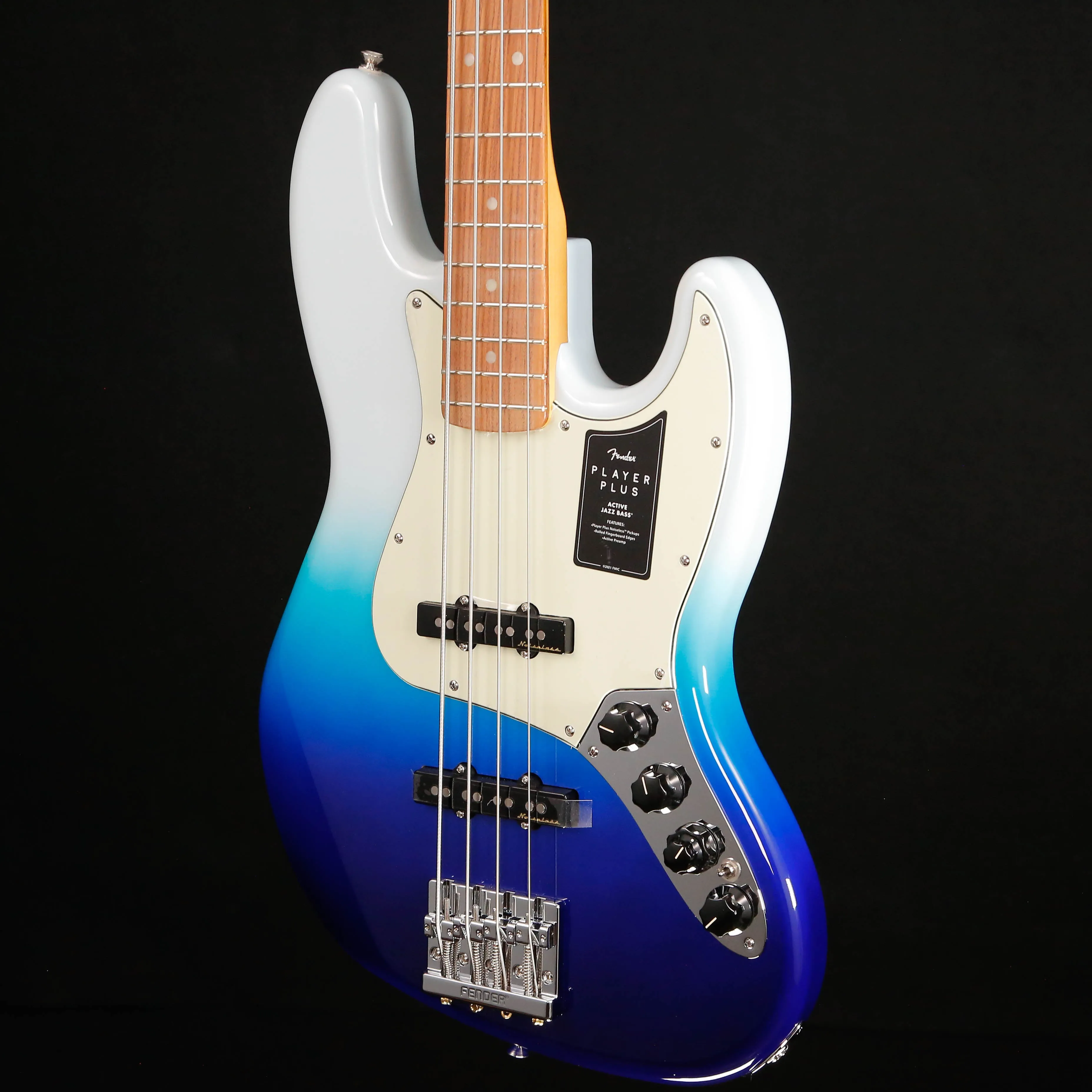 Fender Player Plus Jazz Bass, Pau Ferro Fingerboard, Belair Blue 9lbs 11.4oz