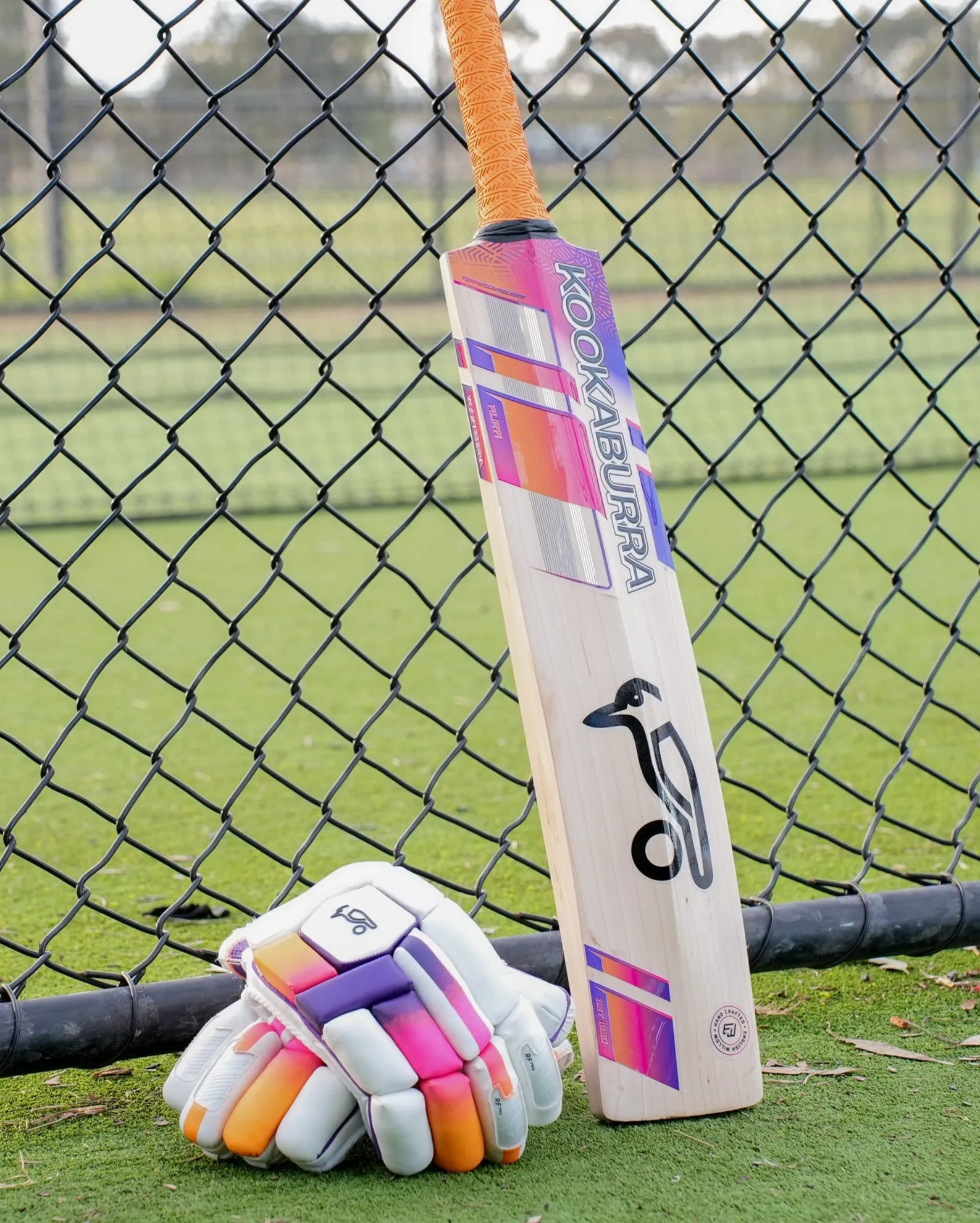 Kookaburra Aura Pro 2.0 Bat