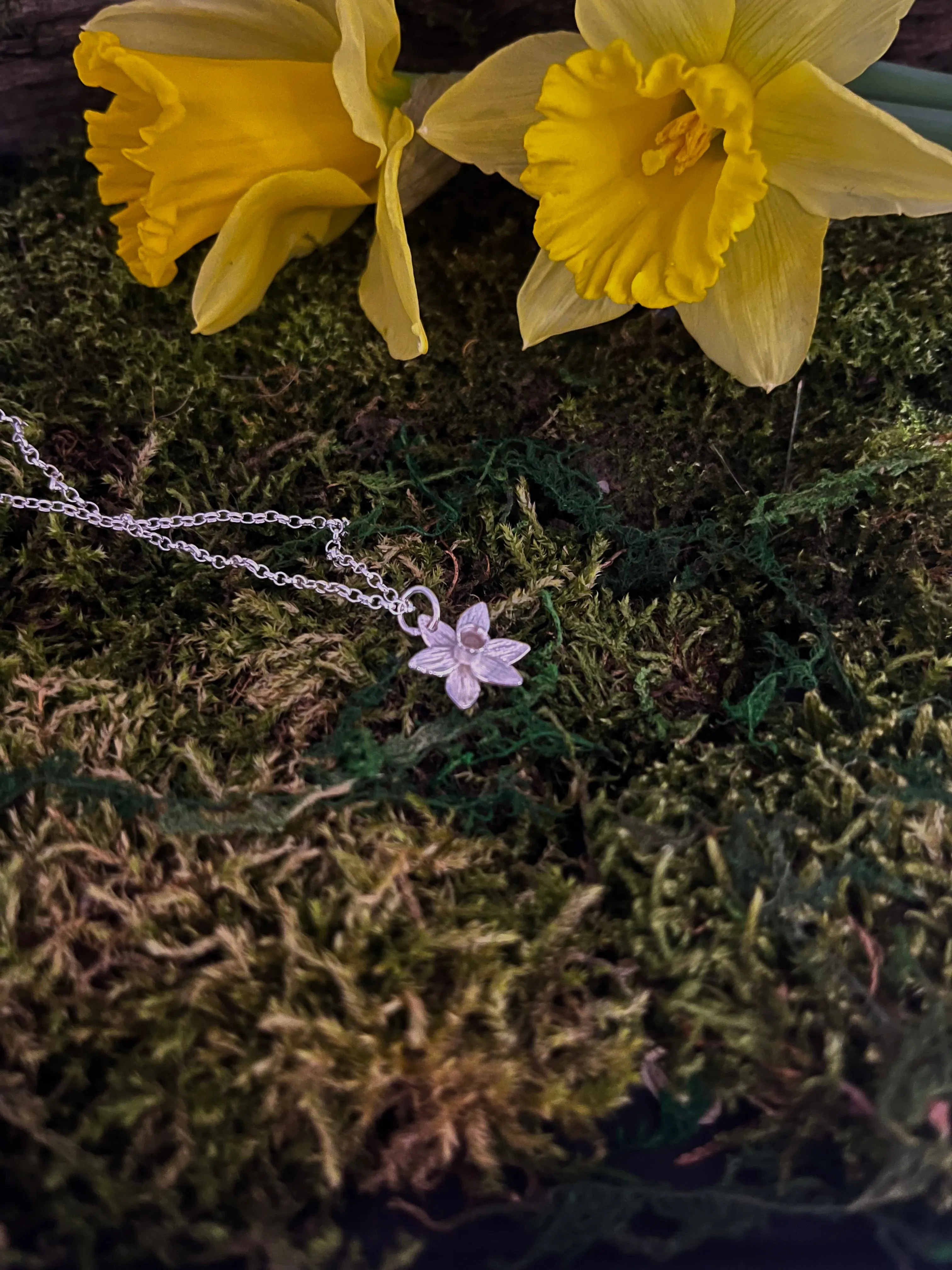 Sterling Silver Small Daffodil Pendant