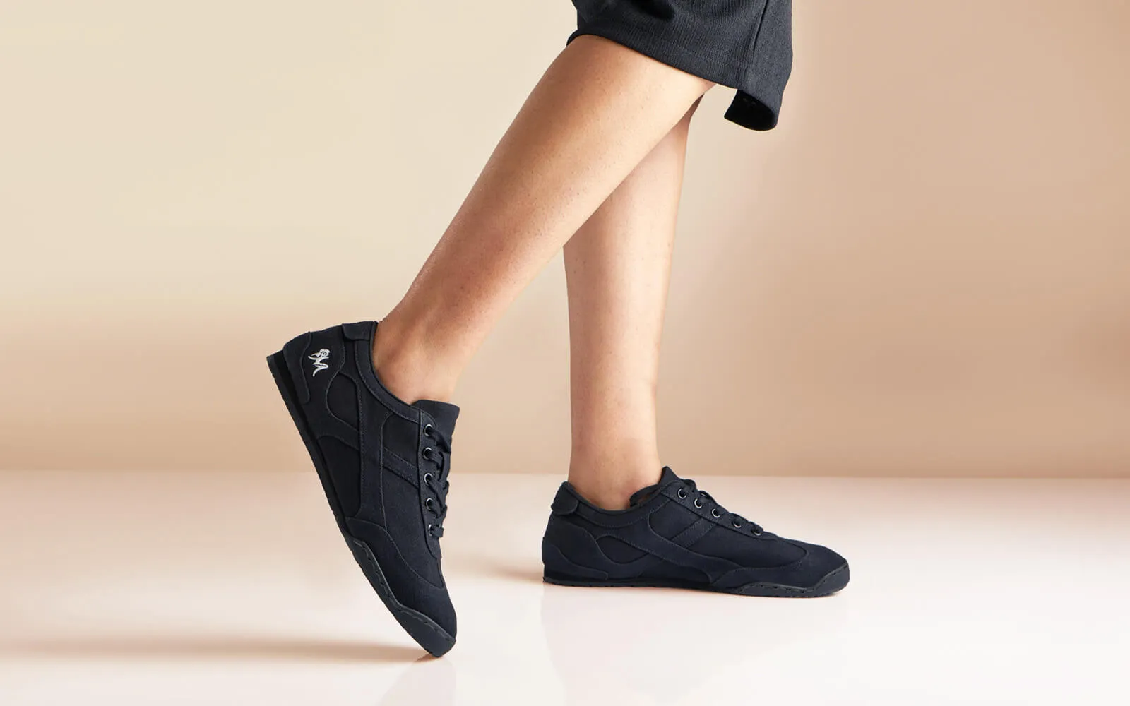 Urban Casuals : Rock Black